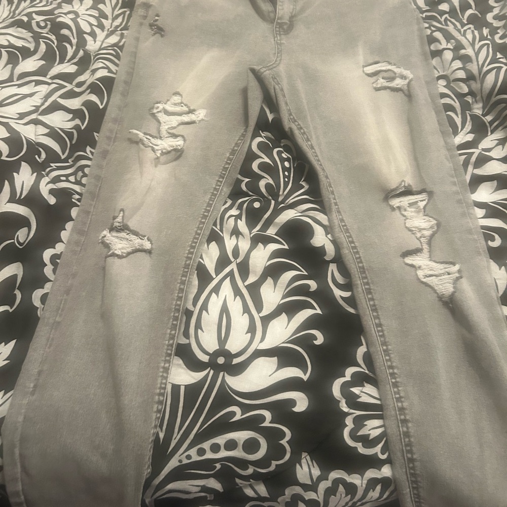 Distressed Gray Women Jeans